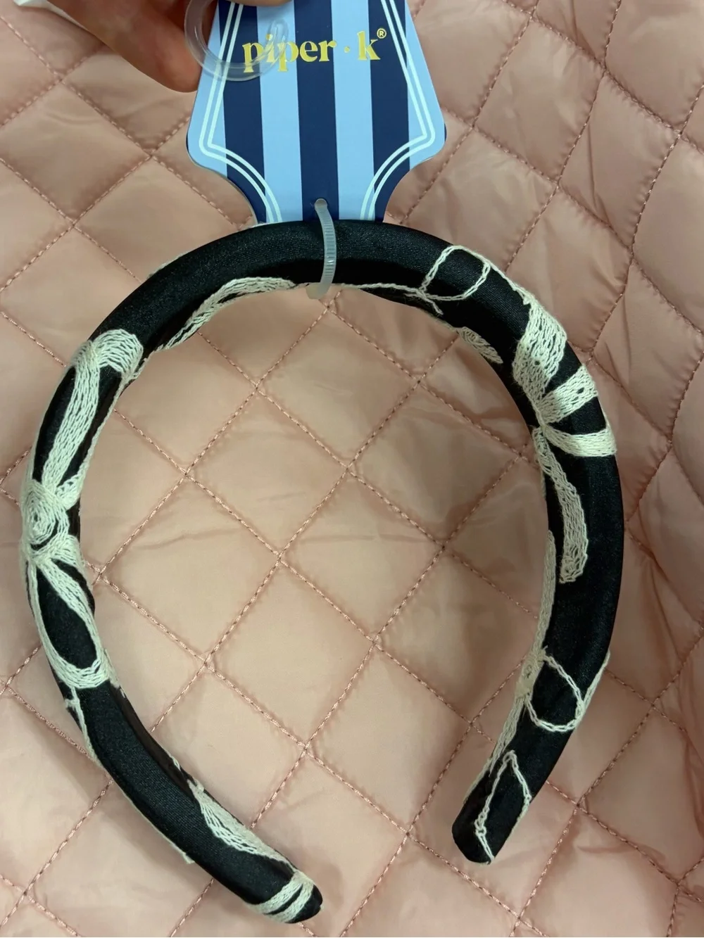 NWT ⚜️🖤⚜️ Piper K Black Headband with floral Embroidery